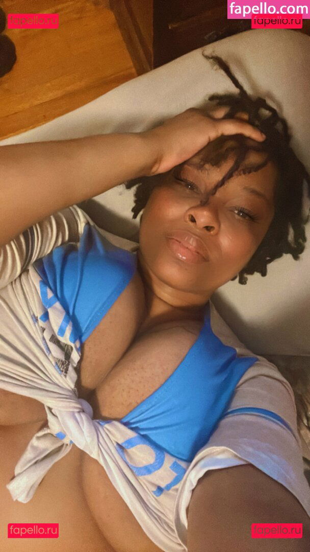 LvMilli / lv_milli_ Onlyfans Photo Gallery 