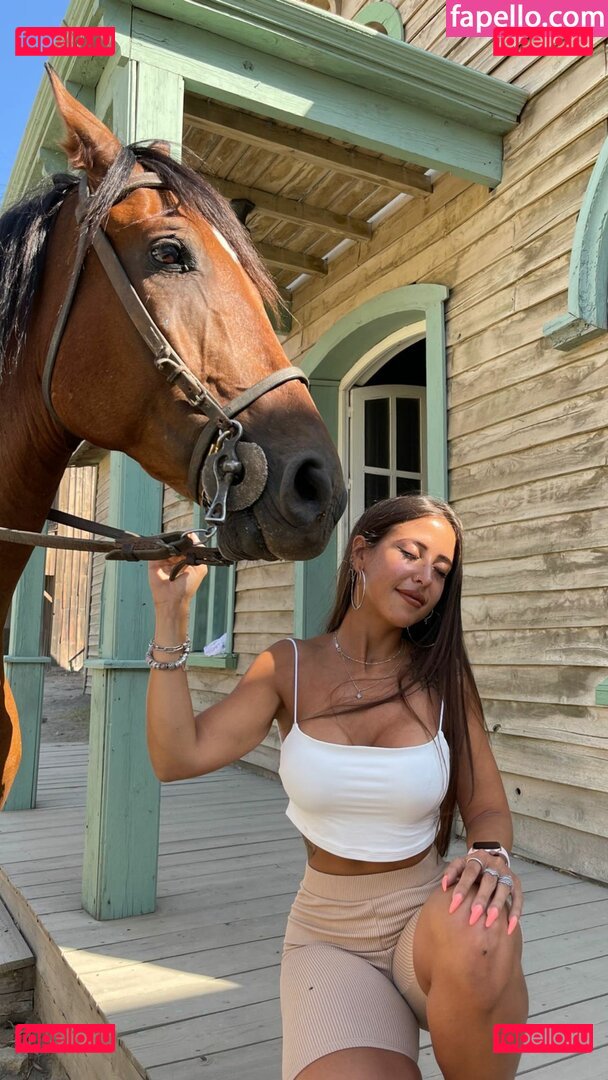 Sara Izquierdo / saraizquierd / vickyizquierdo Onlyfans Photo Gallery 