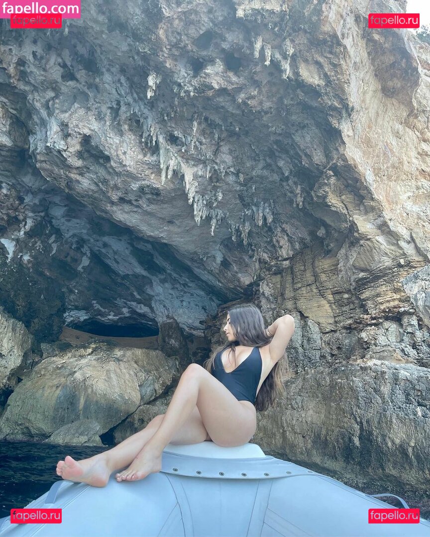 Sara Izquierdo / saraizquierd / vickyizquierdo Onlyfans Photo Gallery 