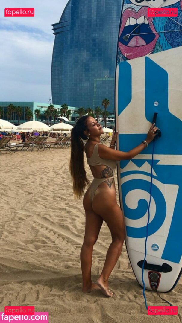 Sara Izquierdo / saraizquierd / vickyizquierdo Onlyfans Photo Gallery 