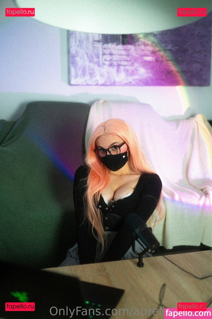 Aurelia Baker / AureliaBaker / aureliabakerx Onlyfans Photo Gallery 