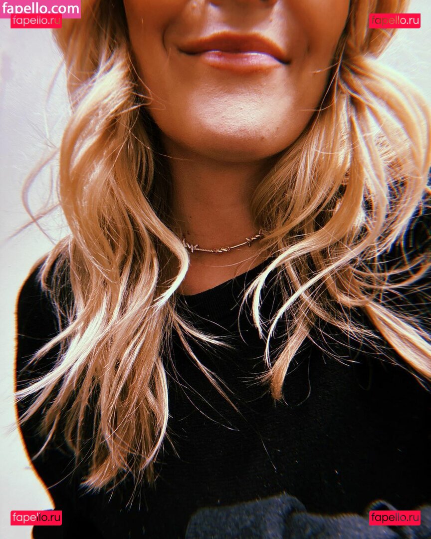 Renee Paquette / reneepaquette Onlyfans Photo Gallery 