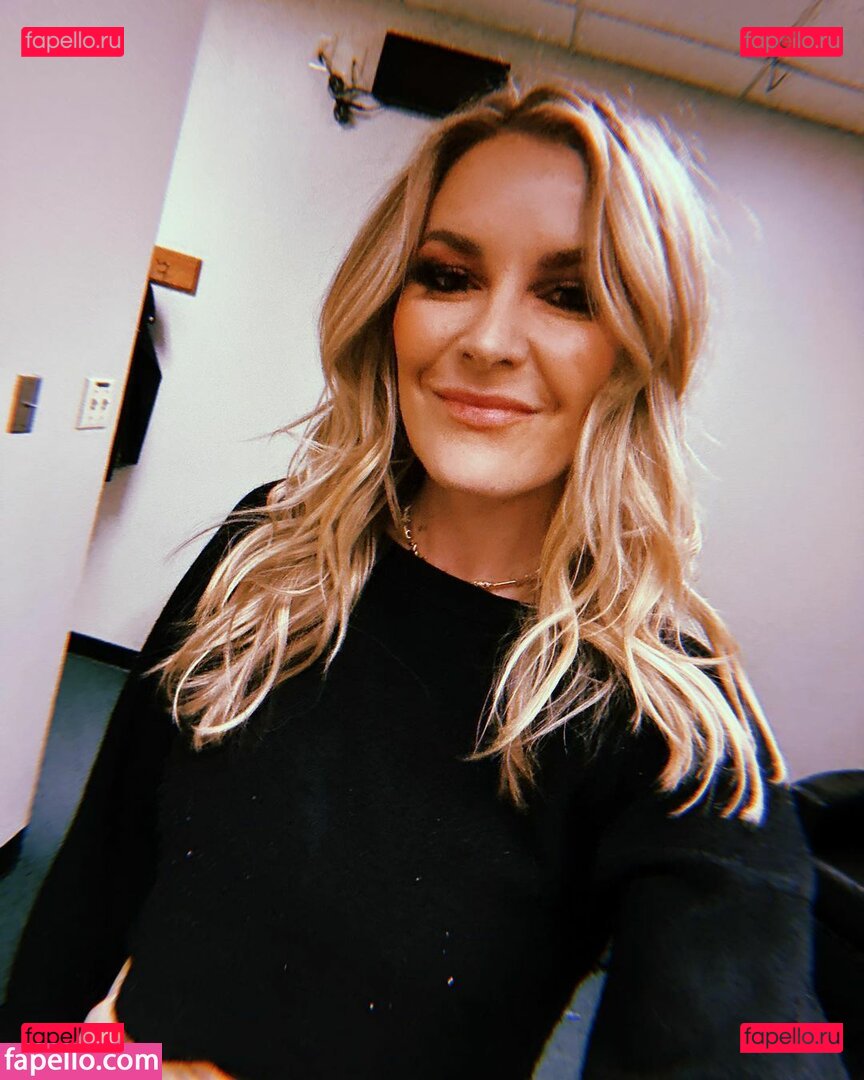 Renee Paquette / reneepaquette Onlyfans Photo Gallery 