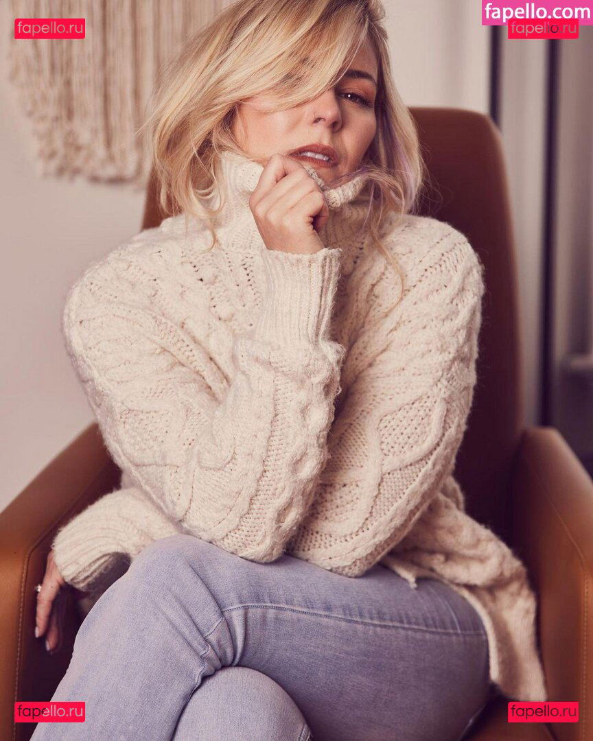 Renee Paquette / reneepaquette Onlyfans Photo Gallery 