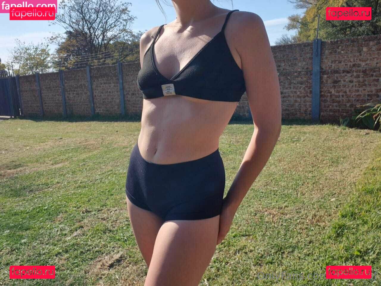 trishauncovered Onlyfans Photo Gallery 