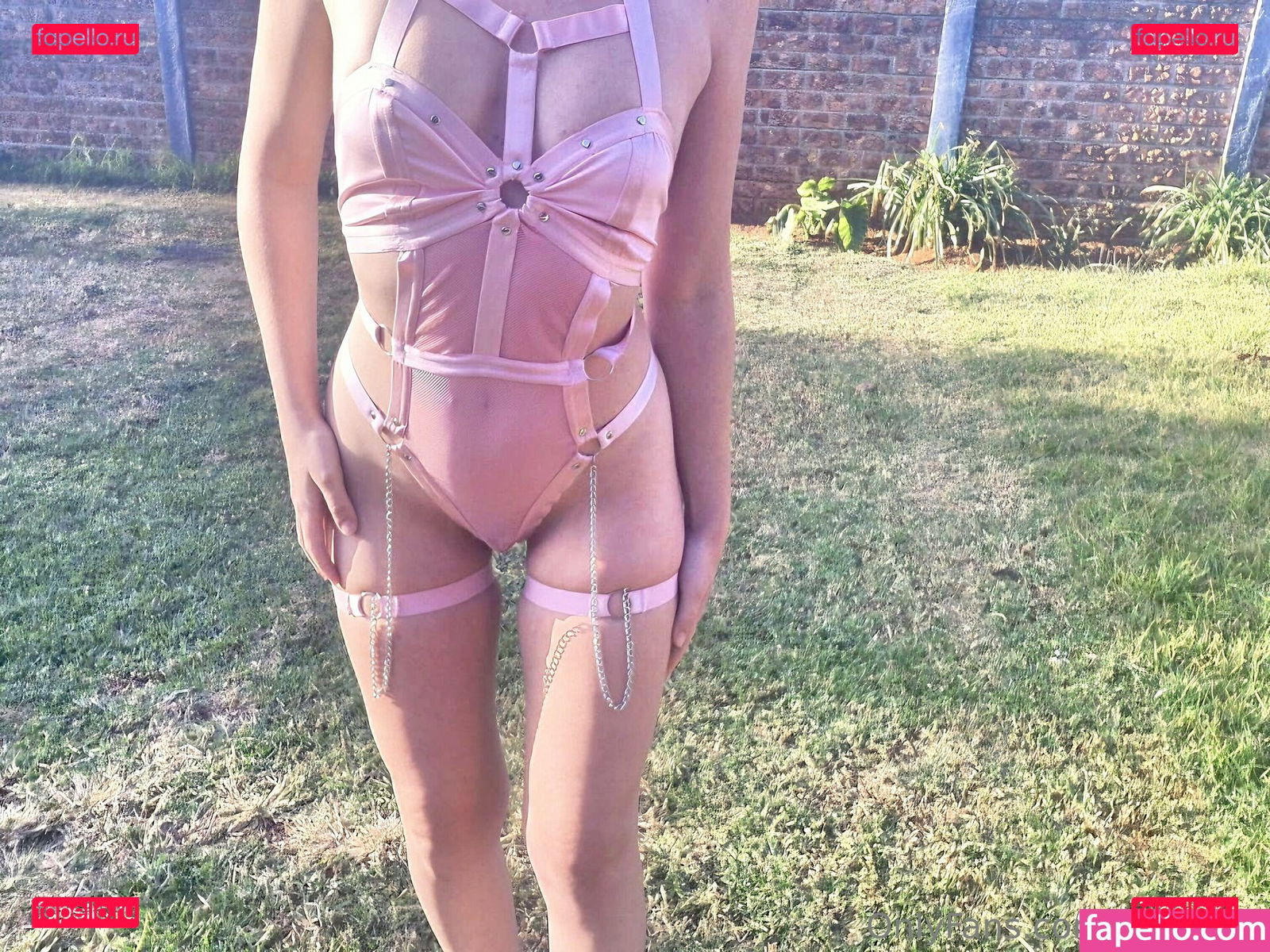 trishauncovered Onlyfans Photo Gallery 