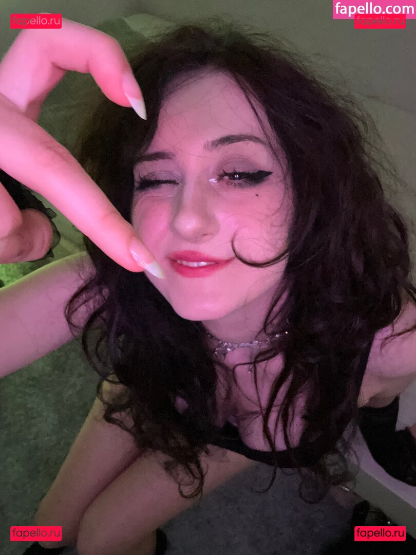 Myrteya / myrajade Onlyfans Photo Gallery 