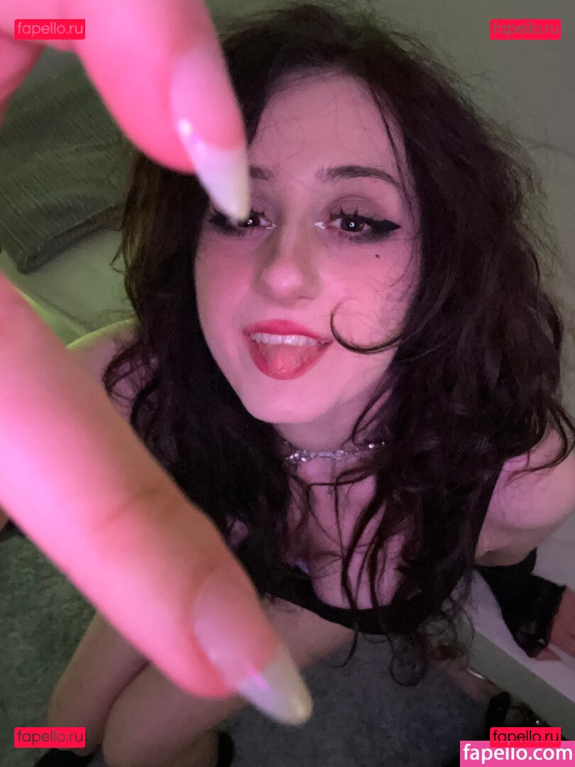 Myrteya / myrajade Onlyfans Photo Gallery 