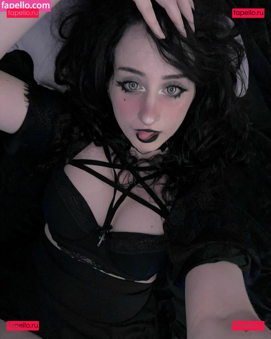 Myrteya / myrajade Onlyfans Photo Gallery 