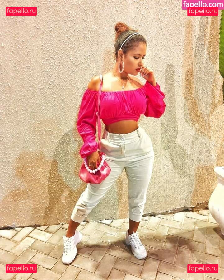 Mykaele Maylane / mykaelarae / mykaelawilson Onlyfans Photo Gallery 