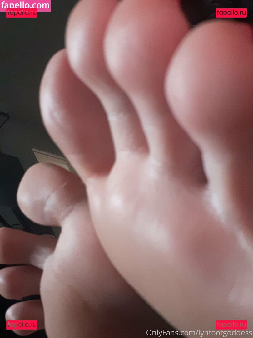 foot.goddess.lin / lynfootgoddess Onlyfans Photo Gallery 