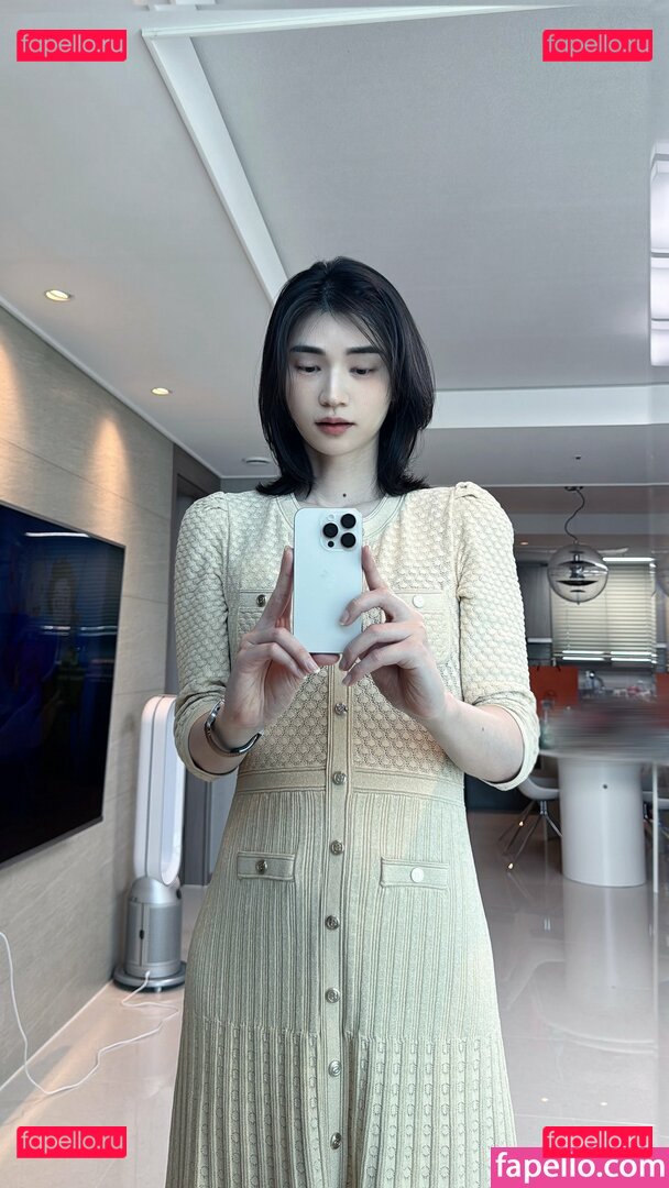 coco 🇰🇷 / coco.cox / cocosiz / cocosiz0 Onlyfans Photo Gallery 