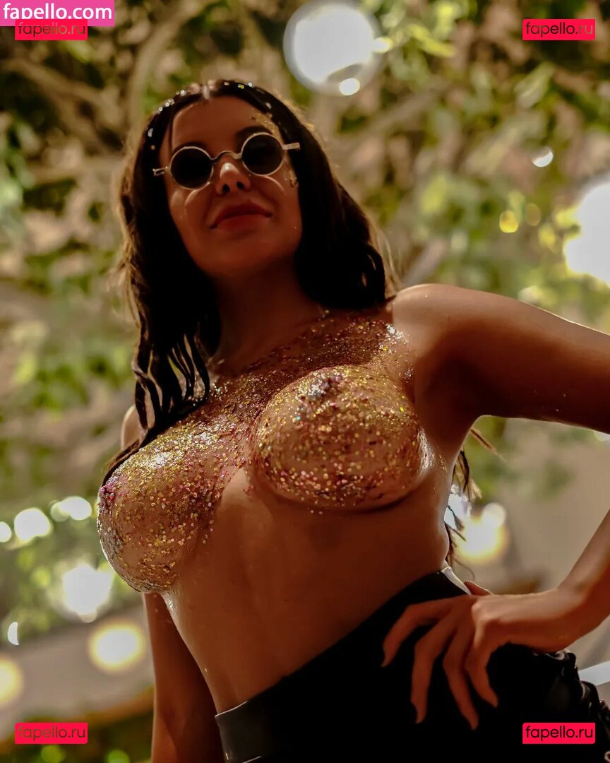 Charlotte Caniggia / chcaniggia_n