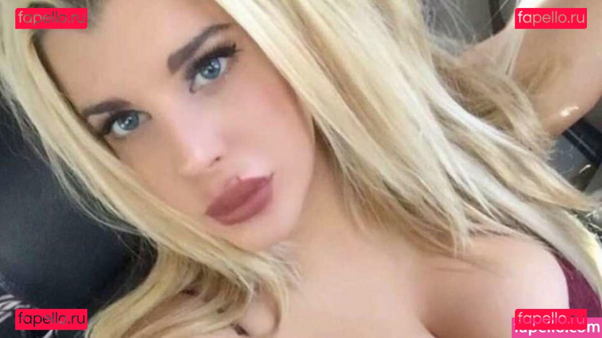 Charlotte Caniggia / chcaniggia_n Onlyfans Photo Gallery 