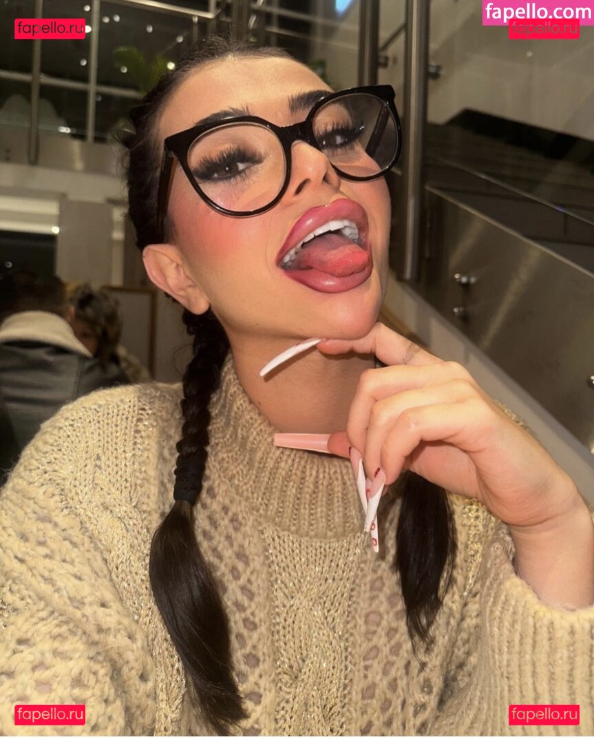 Elsa Latifaj / elsa.latifaj / elsa_latifaj_98 Onlyfans Photo Gallery 