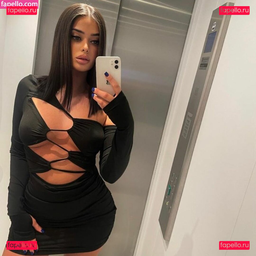 Elsa Latifaj Nude Onlyfans Photo 47