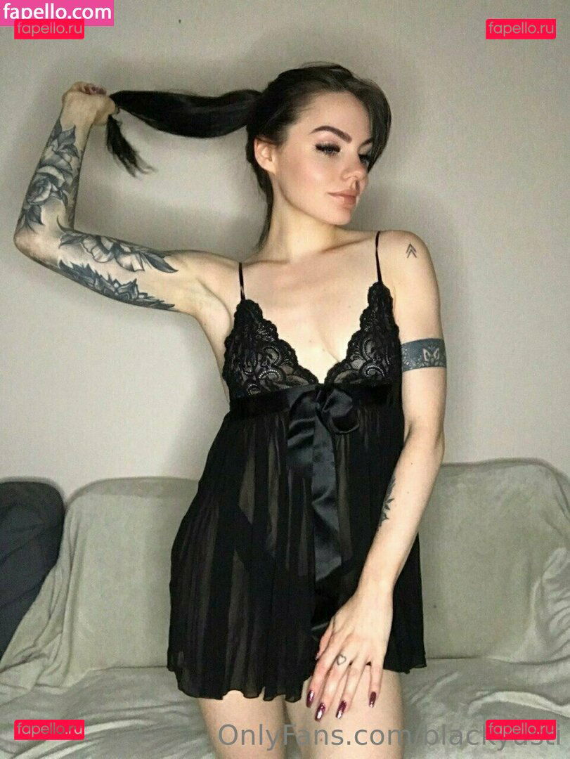 blackyusti / friedsushiii Onlyfans Photo Gallery 