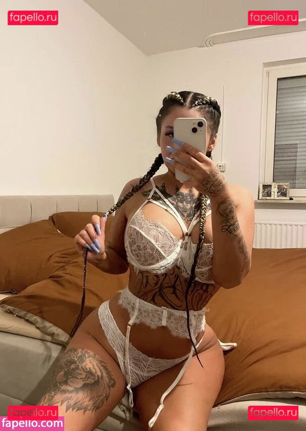 Kocchanie Onlyfans Photo Gallery 