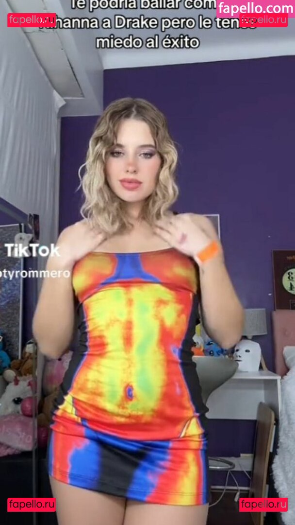 Coti Romero Onlyfans Photo Gallery 