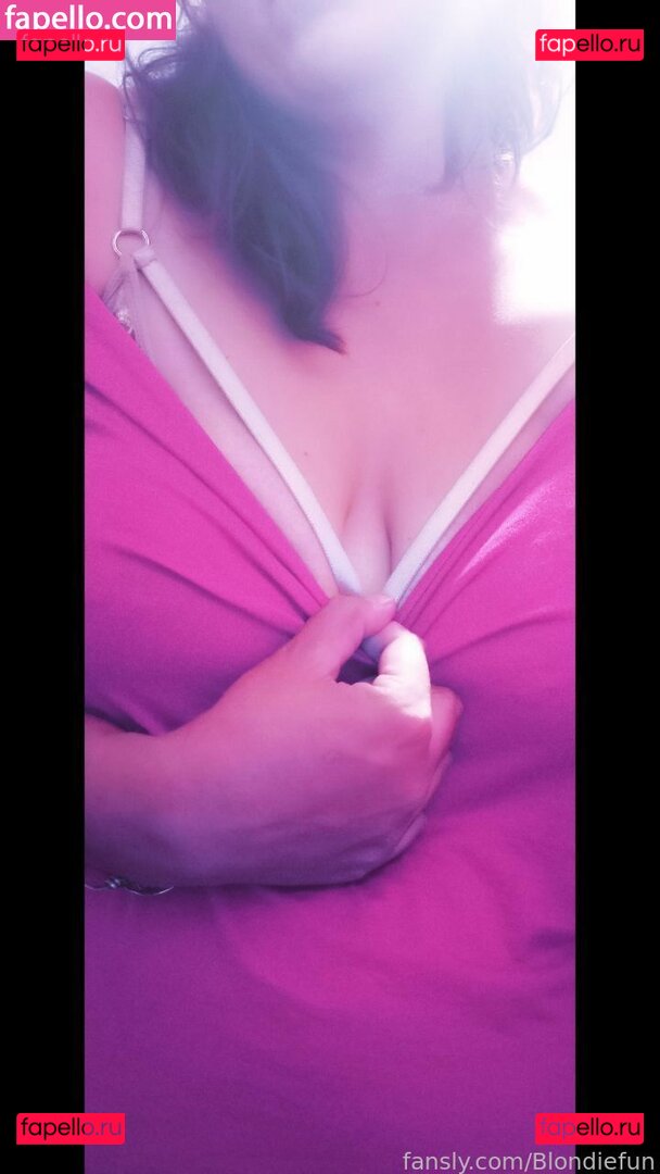 Blondiefun / blondieshavemorefunn Onlyfans Photo Gallery 