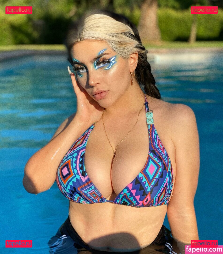 Vai Monroe / vaimonroe Onlyfans Photo Gallery 