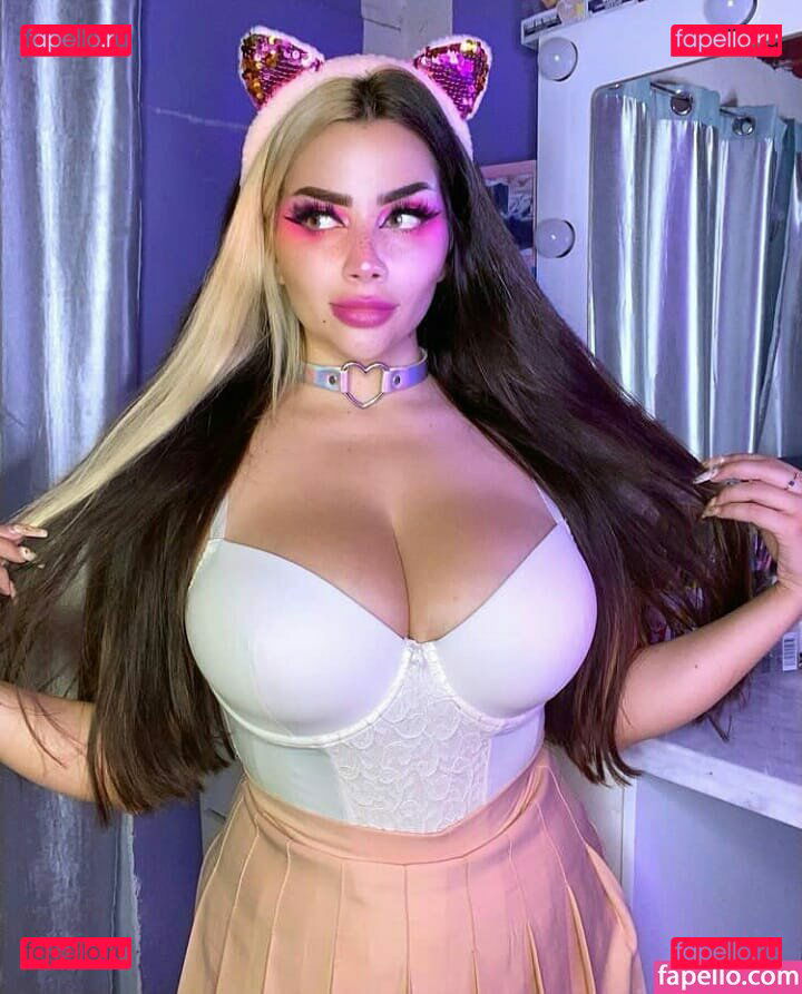 Vai Monroe / vaimonroe Onlyfans Photo Gallery 