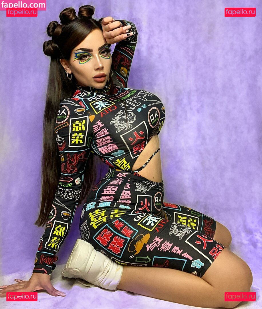 Vai Monroe / vaimonroe Onlyfans Photo Gallery 