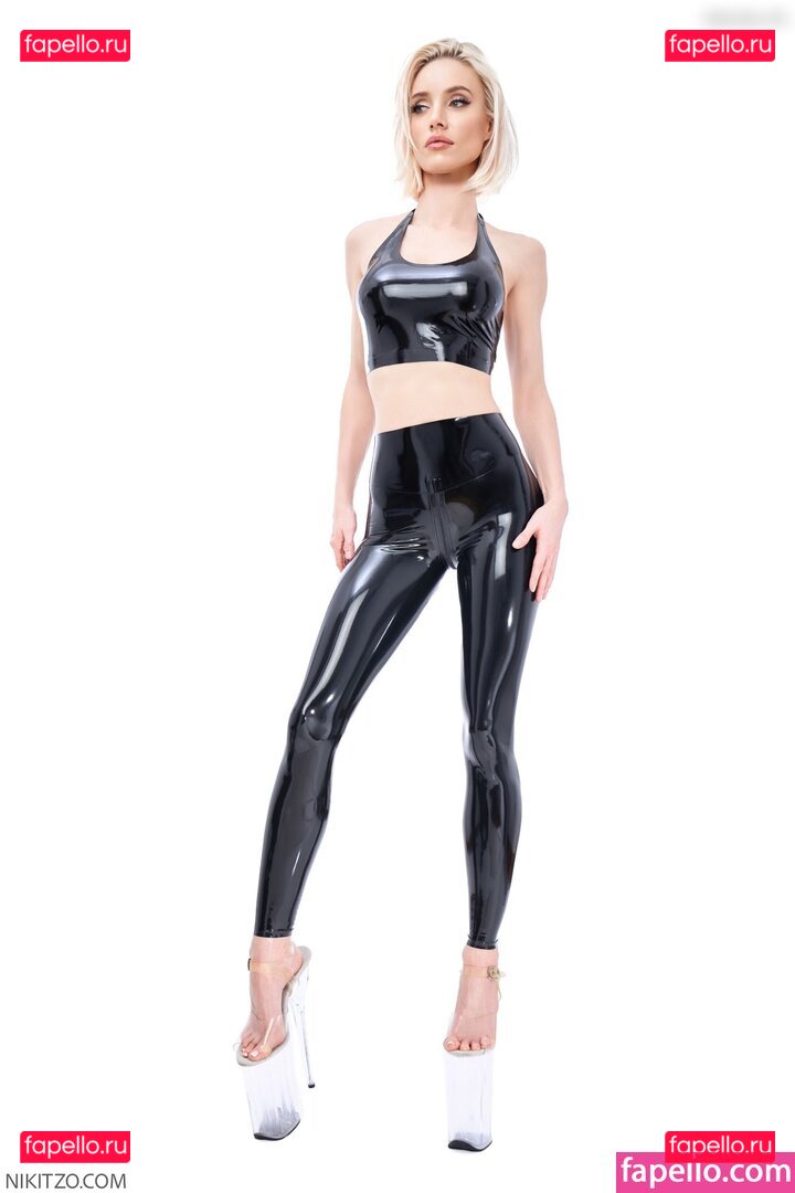 CandyXS / candyxs__ / candyxsmall Onlyfans Photo Gallery 