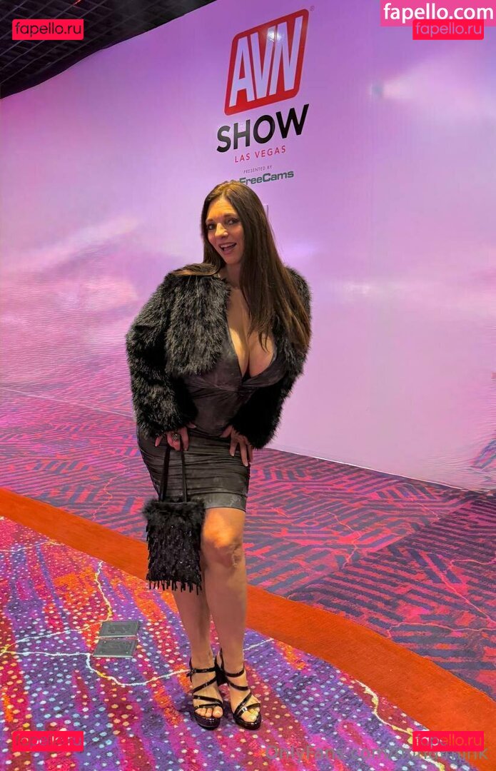 mindimink / realmindimink Onlyfans Photo Gallery 