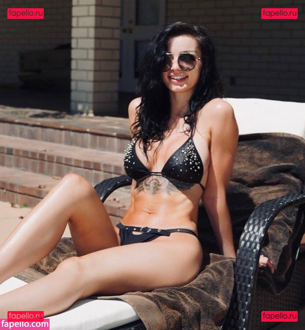 Saraya Bevis Nude Onlyfans Photo 29