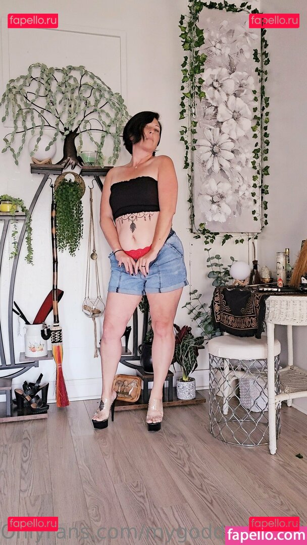 csmooth2342 / mygoddesswitch2 Onlyfans Photo Gallery 