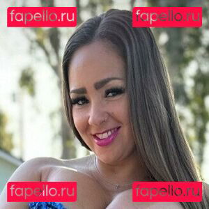 marriedandheels / marriedandheelsof Onlyfans Photo Gallery 