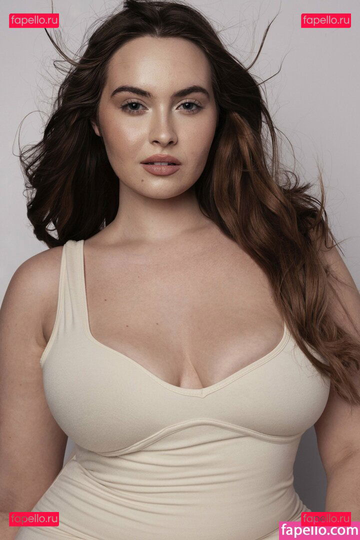 Erinmhk / erinmarleyklay / noterinmhk Onlyfans Photo Gallery 