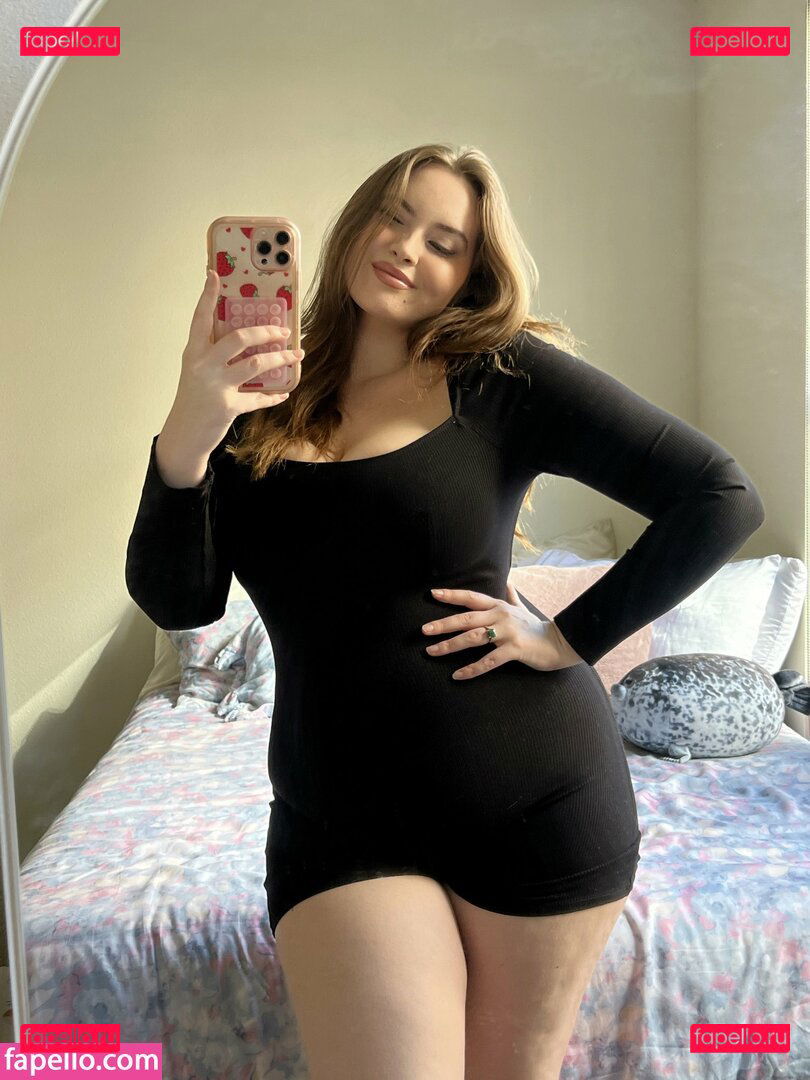 Erinmhk / erinmarleyklay / noterinmhk Onlyfans Photo Gallery 