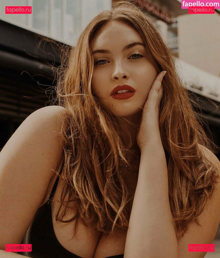 Erinmhk / erinmarleyklay / noterinmhk Onlyfans Photo Gallery 