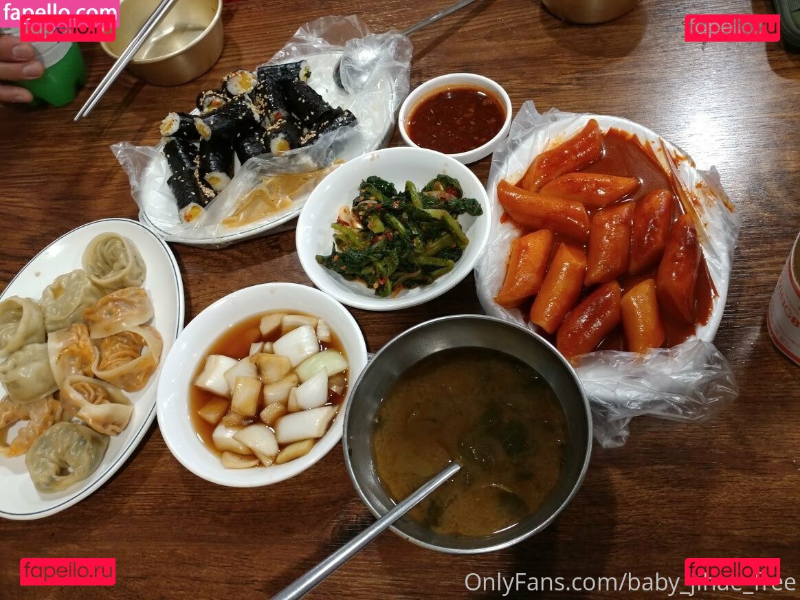 instakrpice / strawberry_soju_princess Onlyfans Photo Gallery 