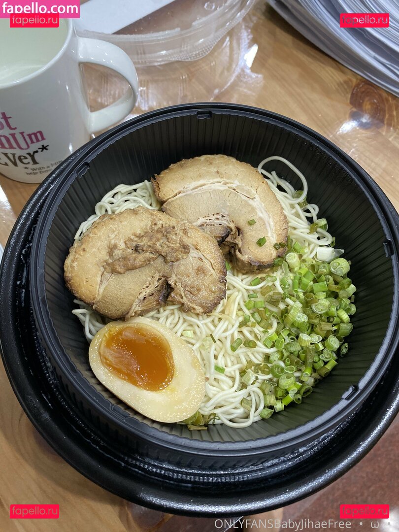 instakrpice / strawberry_soju_princess Onlyfans Photo Gallery 