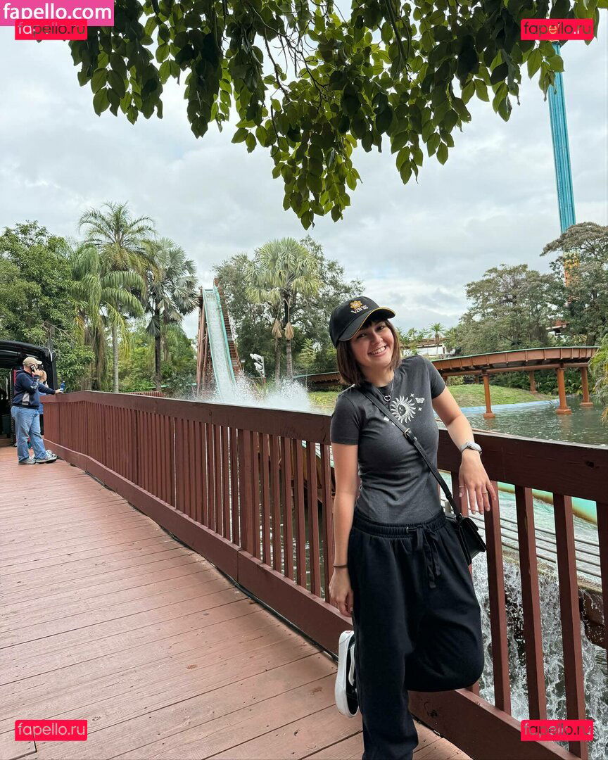 Klara Castanho / klarafgcastanho Onlyfans Photo Gallery 