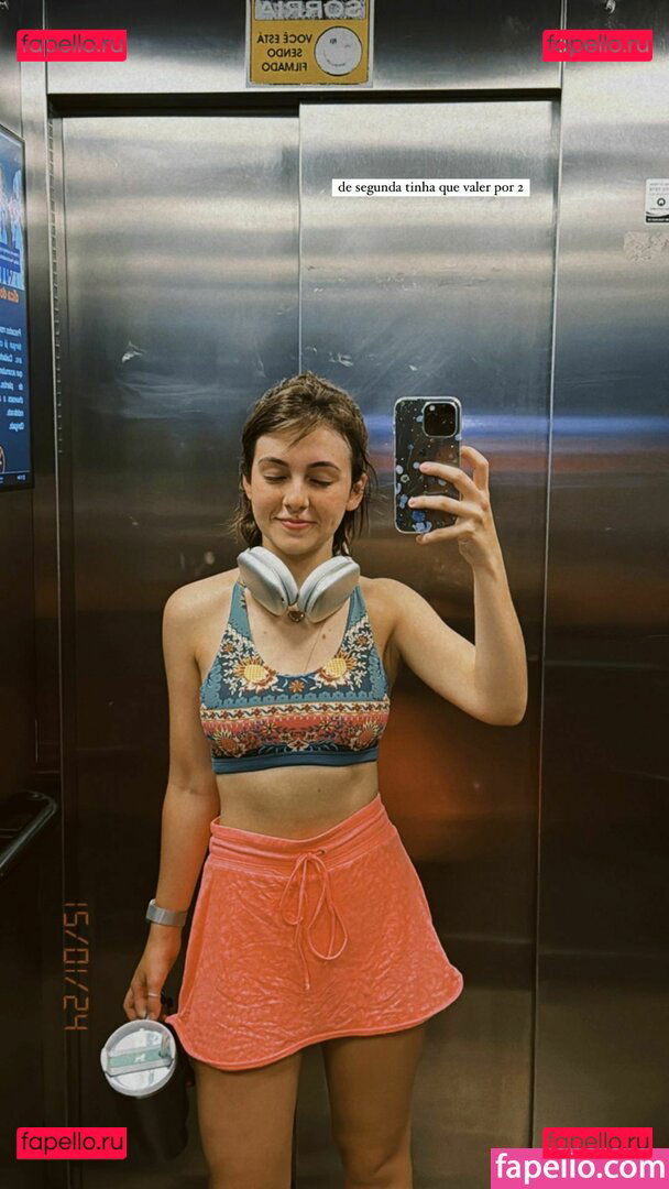 Klara Castanho / klarafgcastanho Onlyfans Photo Gallery 