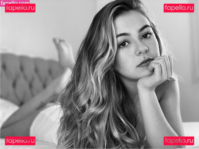 Klara Castanho / klarafgcastanho Onlyfans Photo Gallery 
