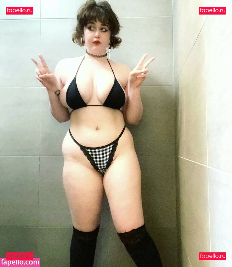 m1labl00m / milabloomoo Onlyfans Photo Gallery 