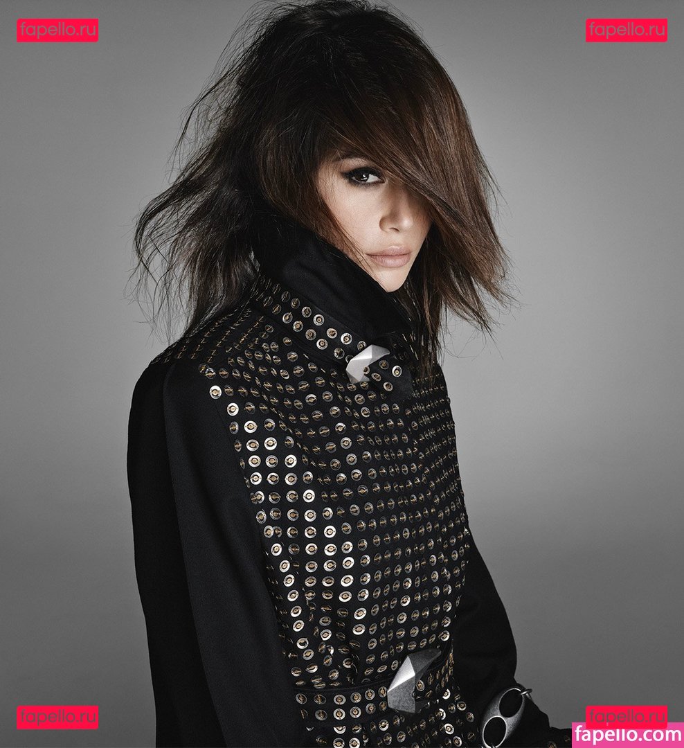 Kaia Gerber / KaiaGerber Onlyfans Photo Gallery 