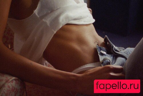 Kaia Gerber Nude Onlyfans Photo 13