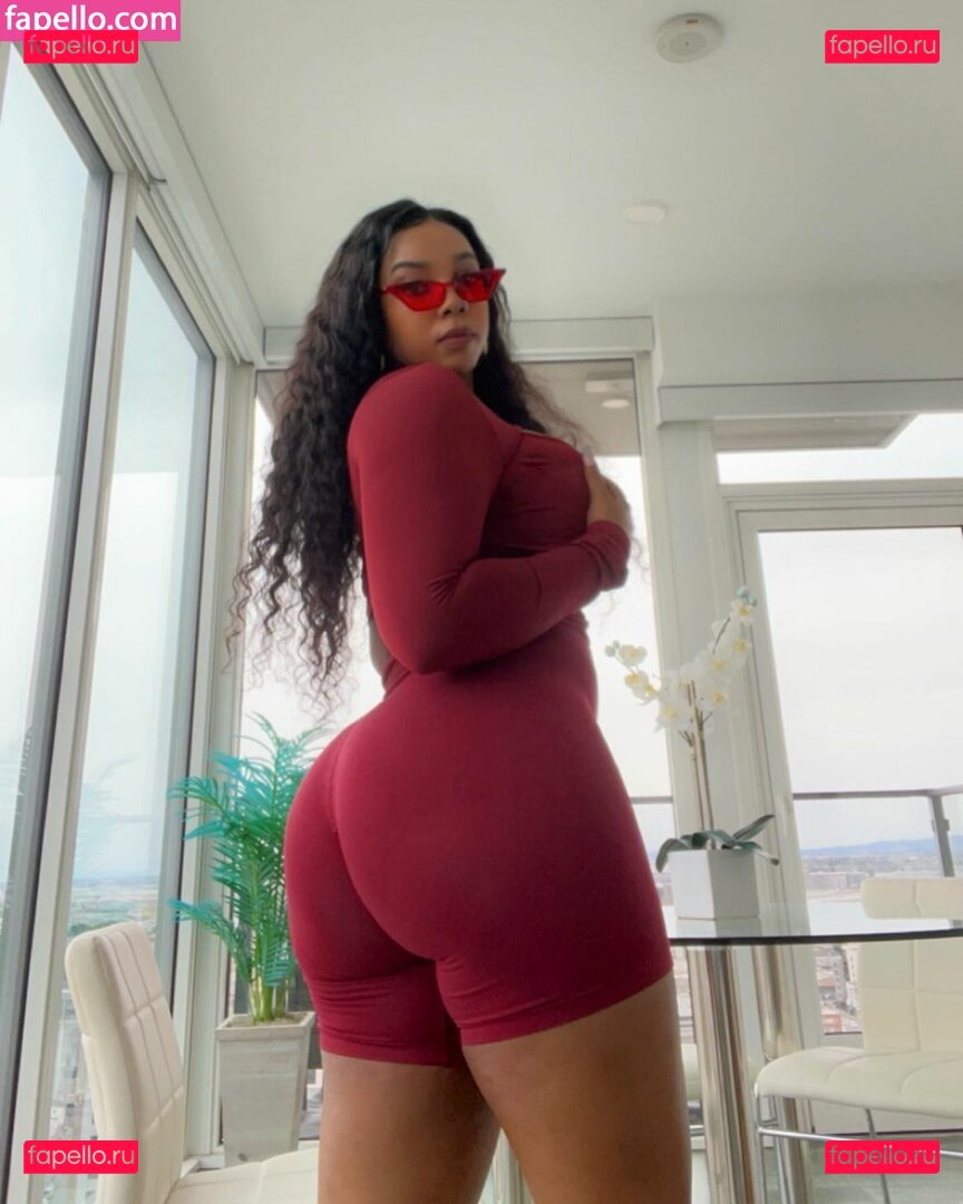 Dee Shanell / dee_shanell / deeshanell Onlyfans Photo Gallery 