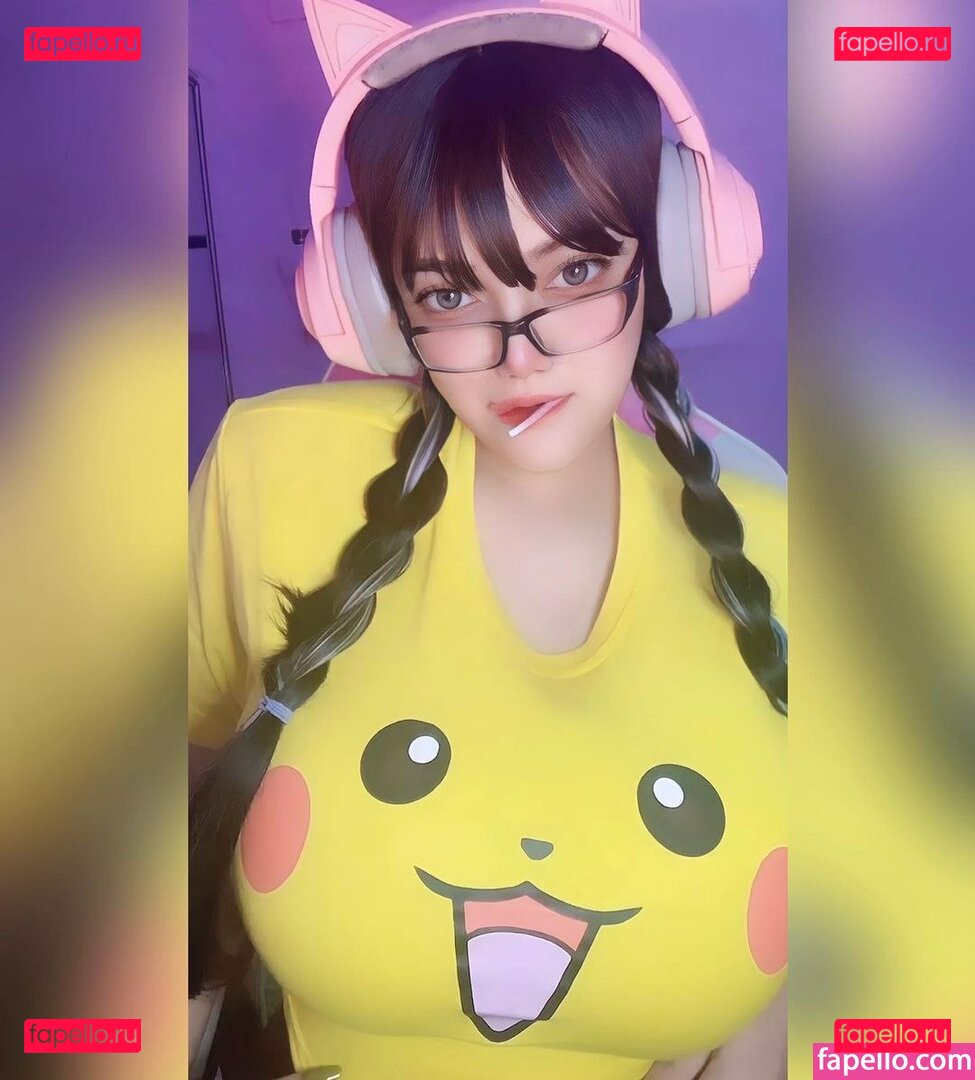 Ayu Chan / Ayuchannn / ayusastraniii / tarosweett Onlyfans Photo Gallery 