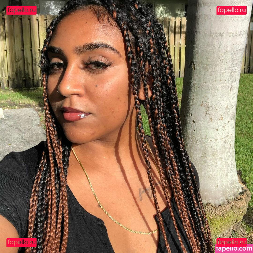 Nita Amari / Sunita lewis / nitaamari / sunitalewis_ Onlyfans Photo Gallery 