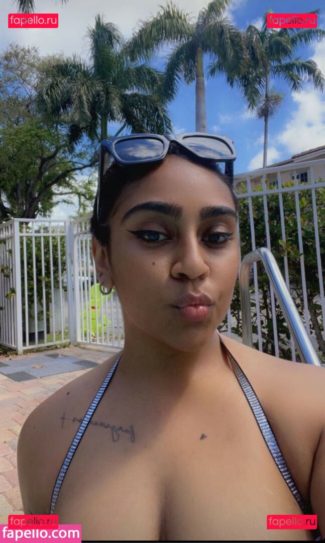 Nita Amari / Sunita lewis / nitaamari / sunitalewis_ Onlyfans Photo Gallery 