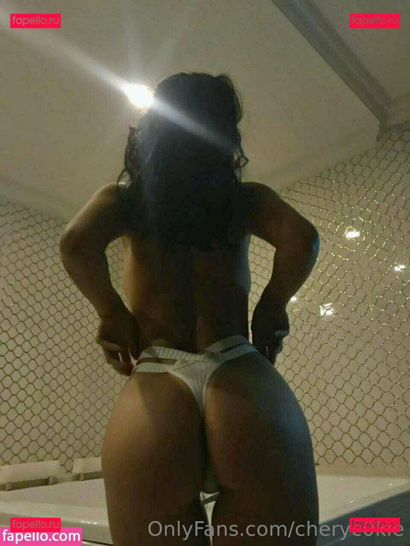 cherrychoke33 / cheryc0kie Onlyfans Photo Gallery 