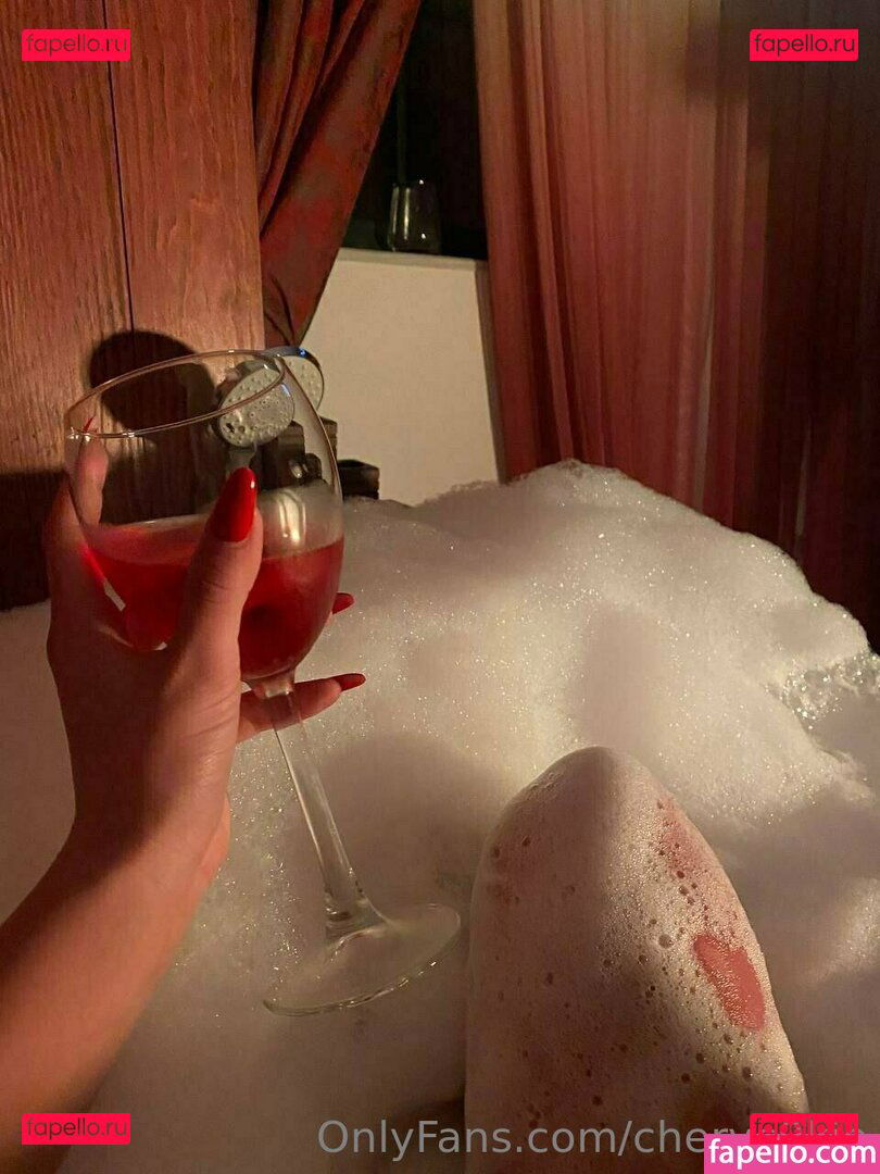 cherrychoke33 / cheryc0kie Onlyfans Photo Gallery 