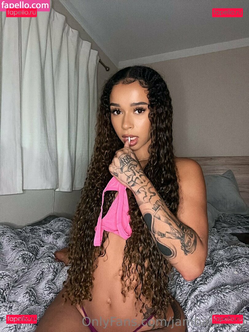 Queen Qiana / jambajuice / jambajuiced